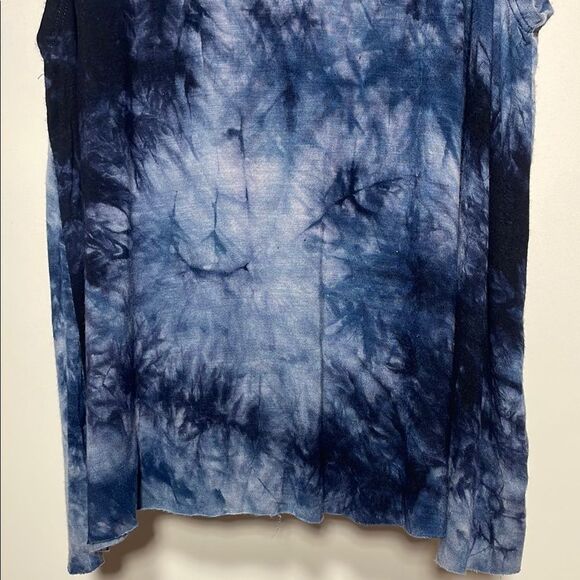 Flirtitude Tie-Dye Sleeveless Women's Top - Blue - Picture 4 of 8